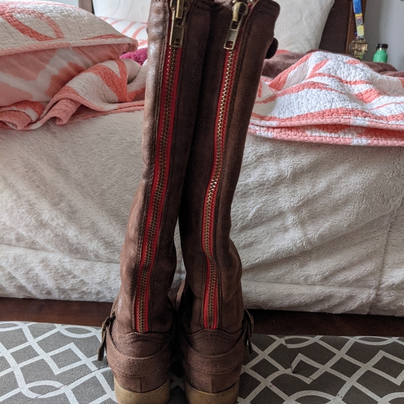Distressed Brown Leather Tall Boots! - Picture 6 of 9